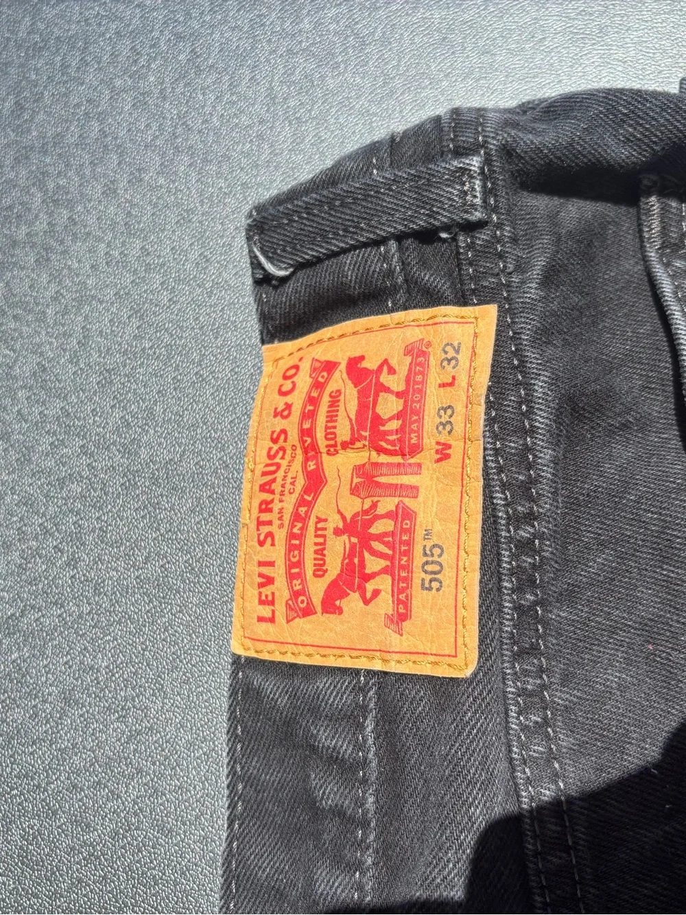 Levi 505s Men’s Pants 33W32L